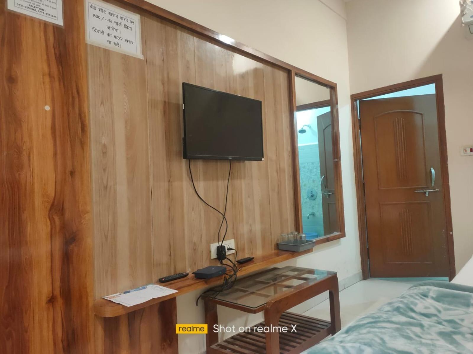 Hotel Pleasure Landmark ウッジャイン エクステリア 写真